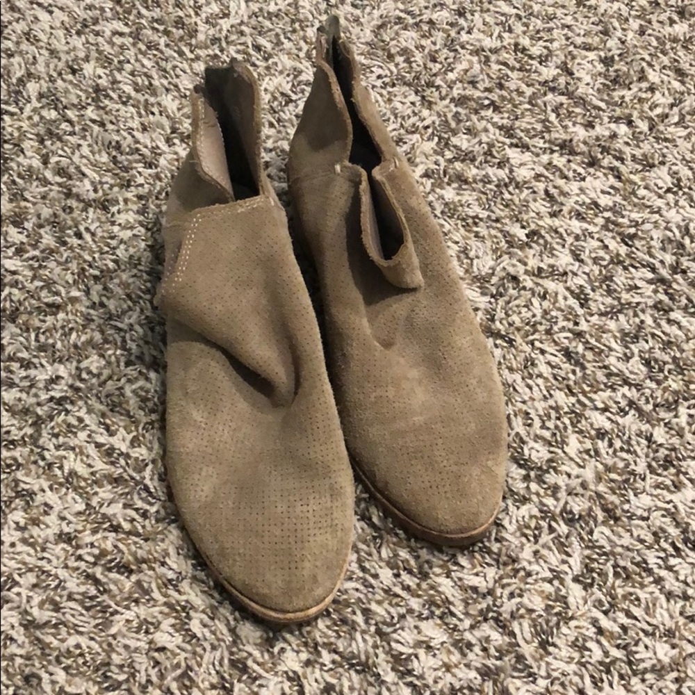 Dolce Vita Booties